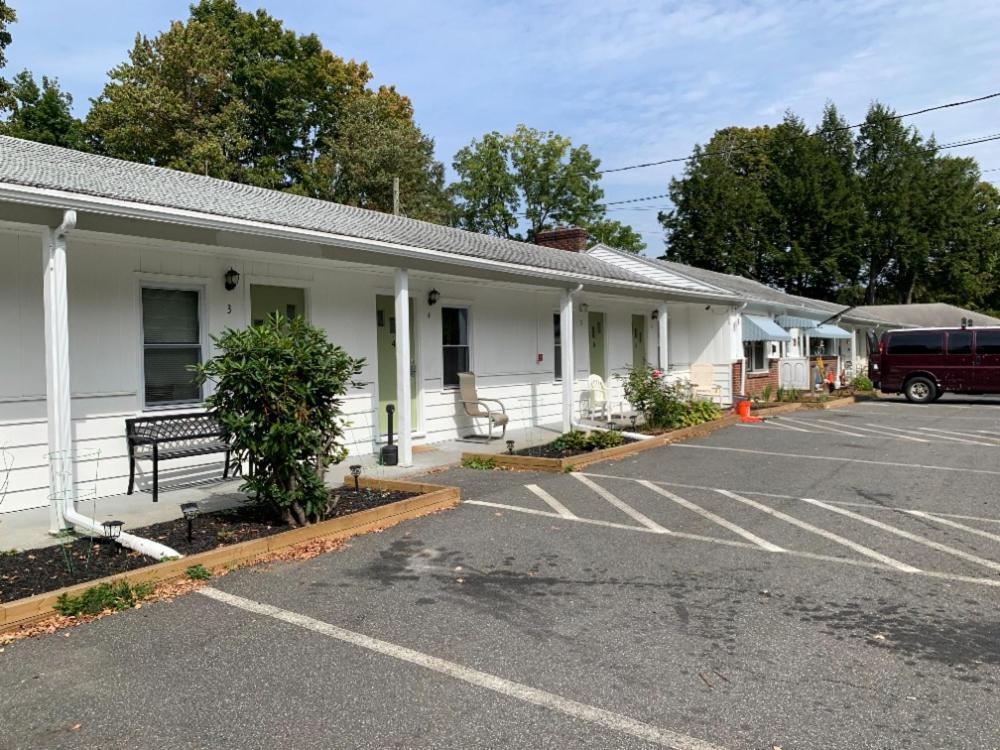 Heart Of The Berkshires Motel Pittsfield Exterior photo